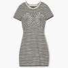 Abito in maglia con cuciture Abito in maglia con cuciture