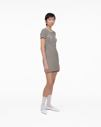 Abito in maglia con cuciture