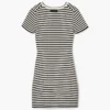 Abito in maglia con cuciture Abito in maglia con cuciture