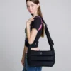 Borsa a tracolla in nylon Borsa a tracolla in nylon