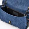 Borsa doppia grande in denim con ciondoli Borsa doppia grande in denim con ciondoli