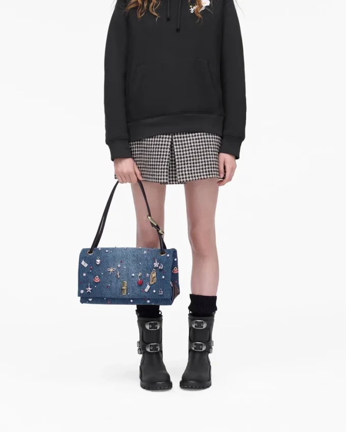 Borsa doppia grande in denim con ciondoli Borsa doppia grande in denim con ciondoli