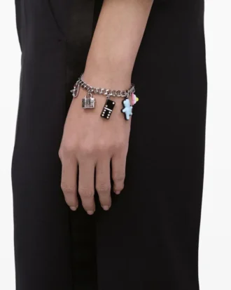 Bracciale con ciondoli adesivi
