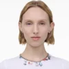 Collana con ciondolo adesivo
