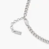 Collana con ciondolo adesivo