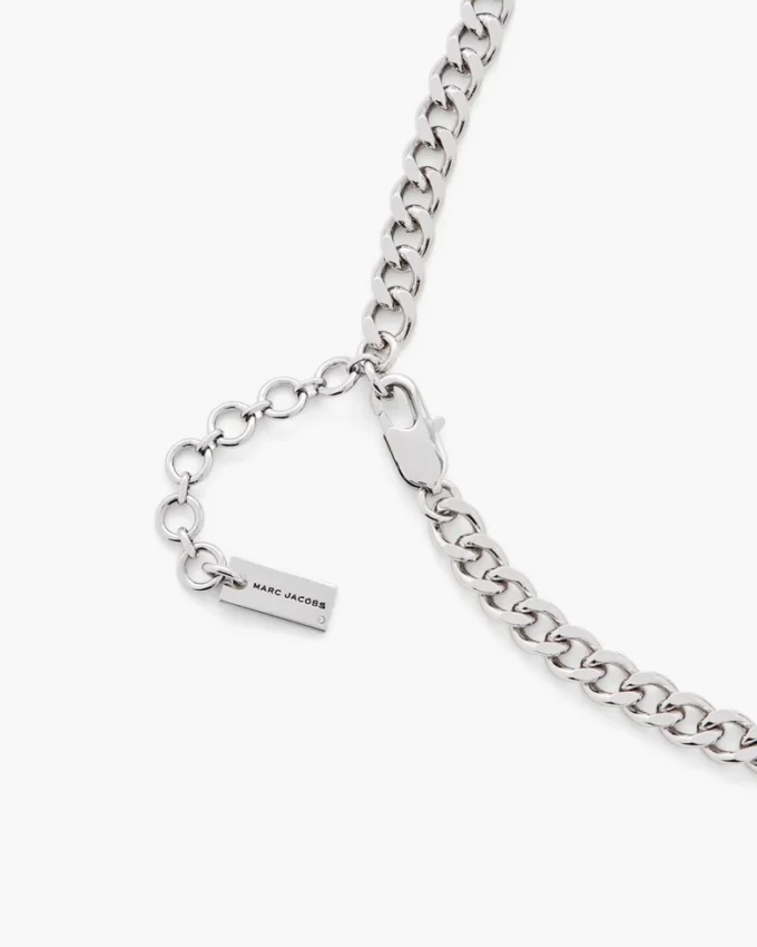 Collana con ciondolo adesivo