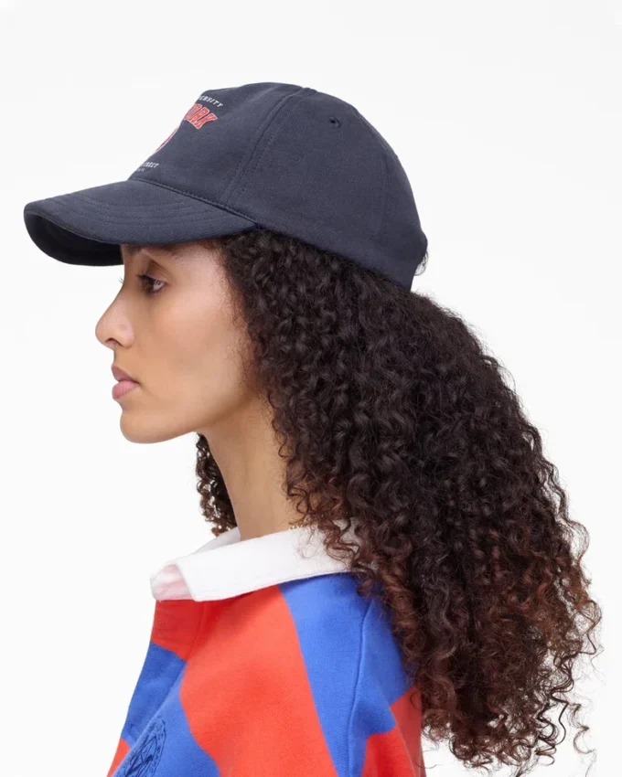 Il cappellino Eden di A.P.C. X Marc Jacobs Il cappellino Eden di A.P.C. X Marc Jacobs