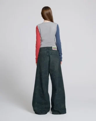 Jeans baggy con stencil Jeans baggy con stencil