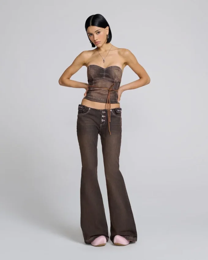Jeans svasati con cintura staccabile