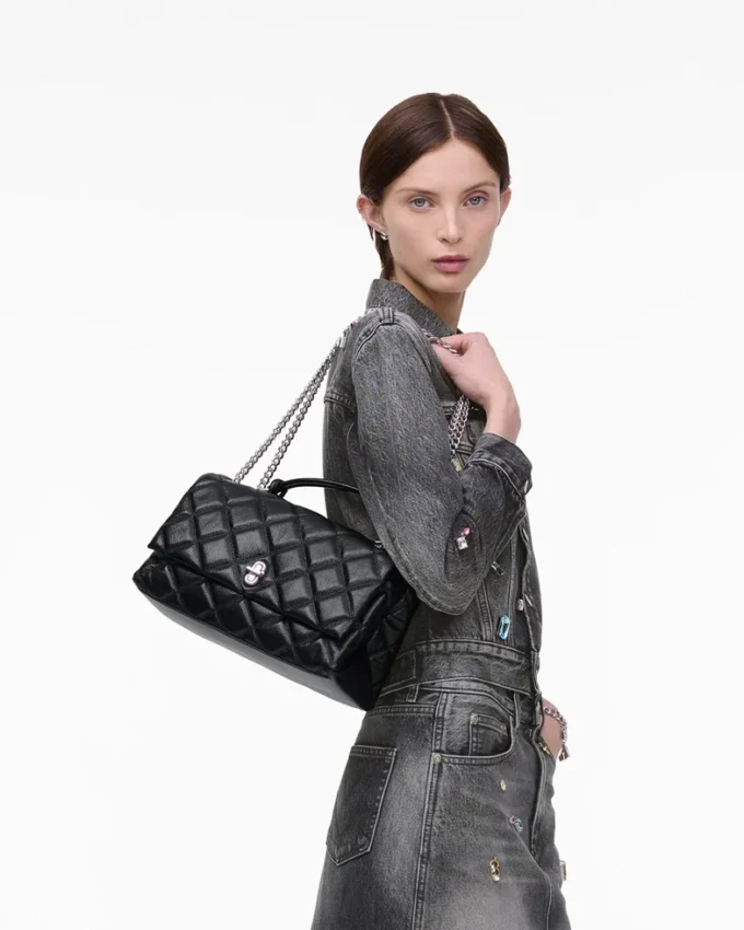 La borsa a tracolla convertibile doppia trapuntata La borsa a tracolla convertibile doppia trapuntata
