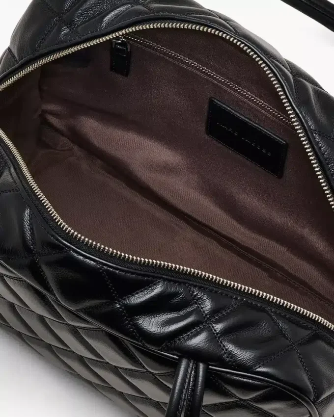 La borsa doppia in pelle trapuntata La borsa doppia in pelle trapuntata