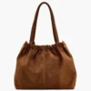La borsa tote Cristina in pelle scamosciata La borsa tote Cristina in pelle scamosciata