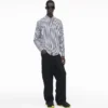La camicia a righe La camicia a righe