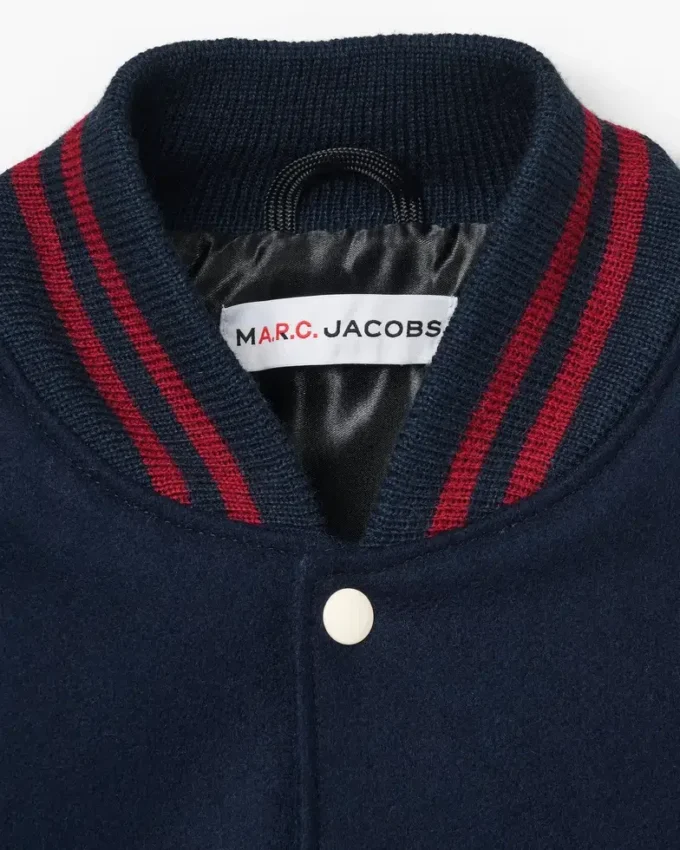 La giacca Varsity A.P.C. X Marc Jacobs