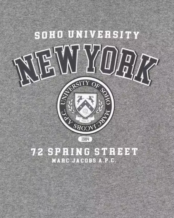 La maglia girocollo da uomo A.P.C. X Marc Jacobs Ny