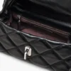 La mini borsa a doppia tracolla trapuntata La mini borsa a doppia tracolla trapuntata