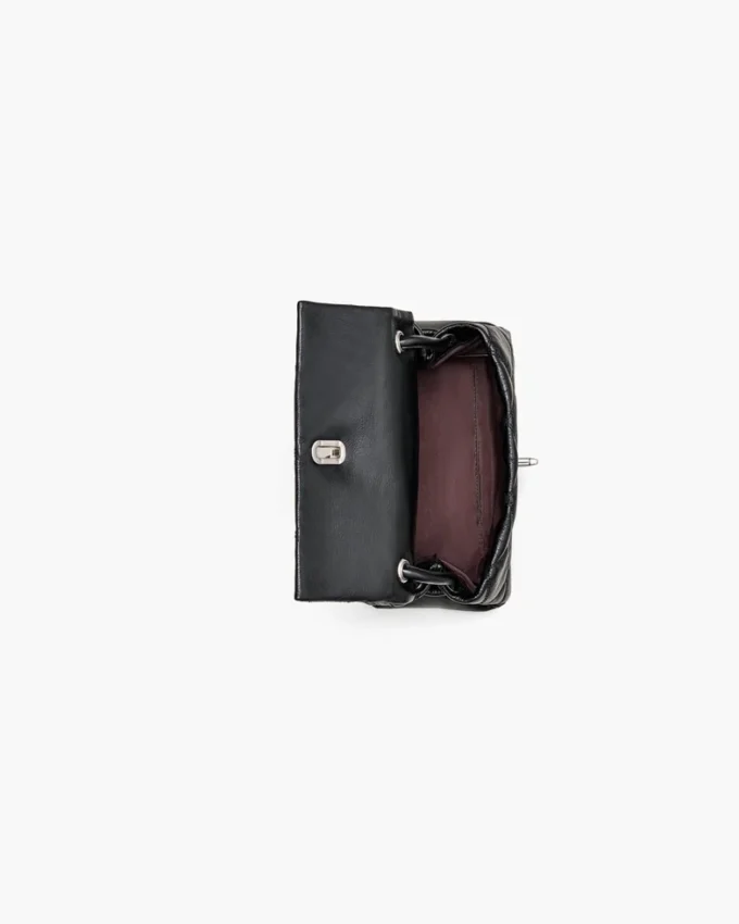 La mini borsa a doppia tracolla trapuntata La mini borsa a doppia tracolla trapuntata