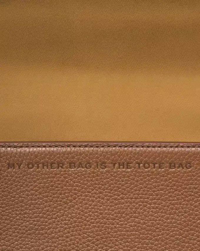 La mini borsa in pelle La mini borsa in pelle