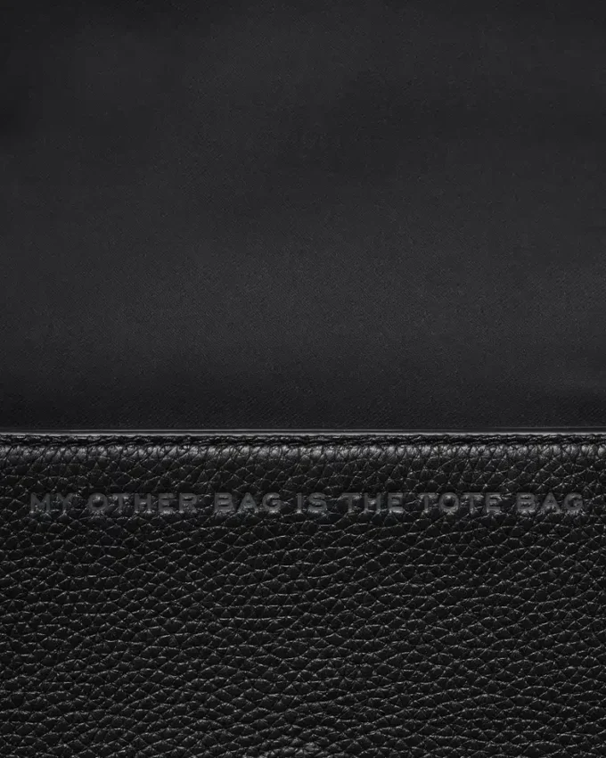 La mini borsa in pelle La mini borsa in pelle