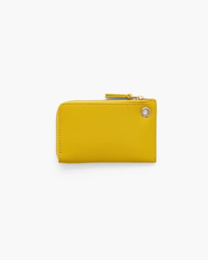 Portafoglio con chiusura superiore e charm Portafoglio con chiusura superiore e charm