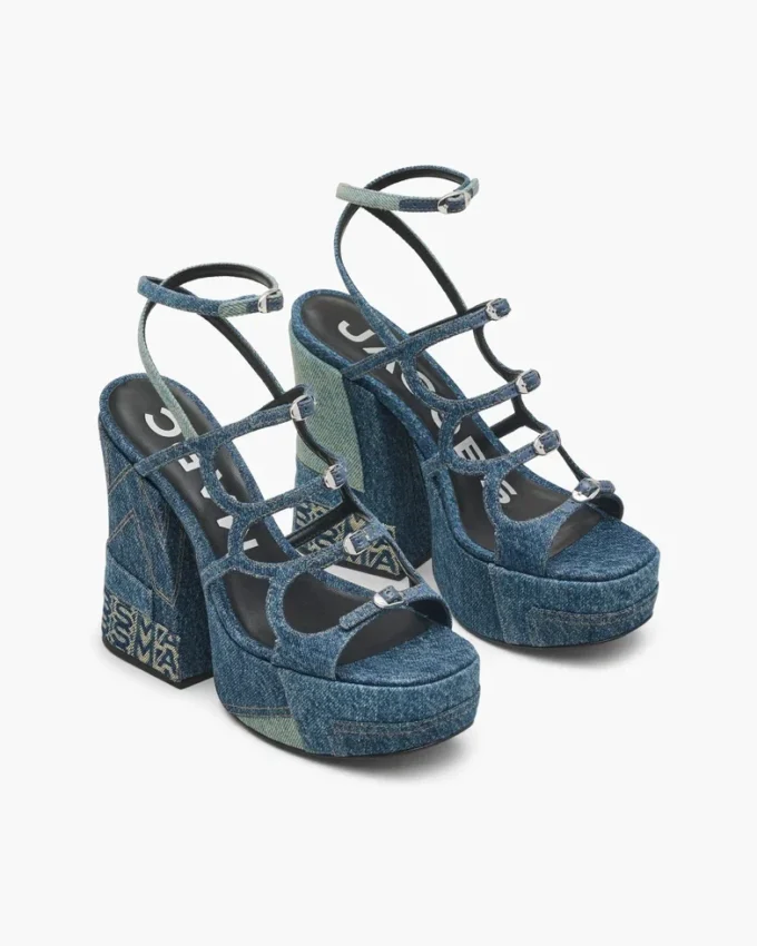 Sandalo con plateau Kiki in denim destrutturato Sandalo con plateau Kiki in denim destrutturato