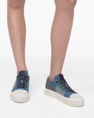 Sneaker in denim destrutturato Sneaker in denim destrutturato