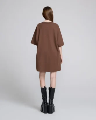 T-shirt oversize dal taglio morbido T-shirt oversize dal taglio morbido