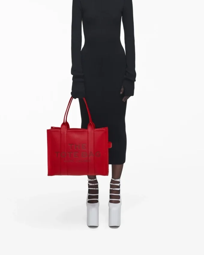 The large Tote Bag in pelle The large Tote Bag in pelle