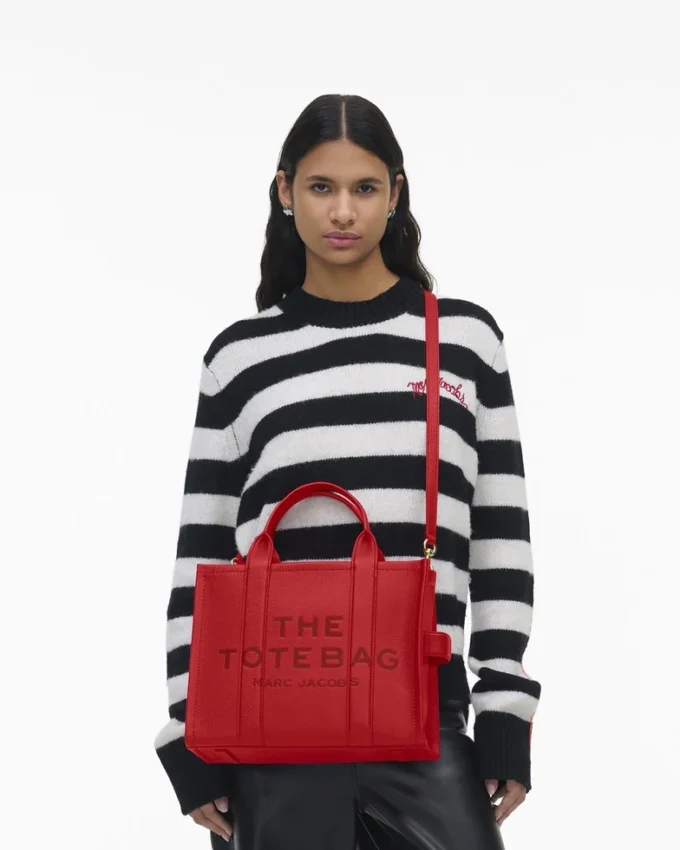 The medium Tote Bag in pelle The medium Tote Bag in pelle