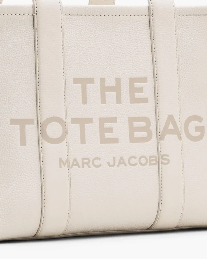 The medium Tote Bag in pelle The medium Tote Bag in pelle