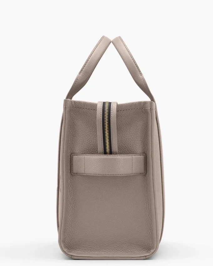 The medium Tote Bag in pelle