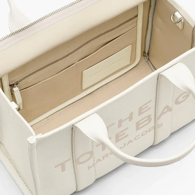 The medium Tote Bag in pelle The medium Tote Bag in pelle