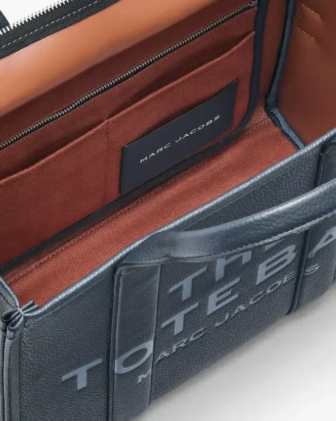 The medium Tote Bag in pelle
