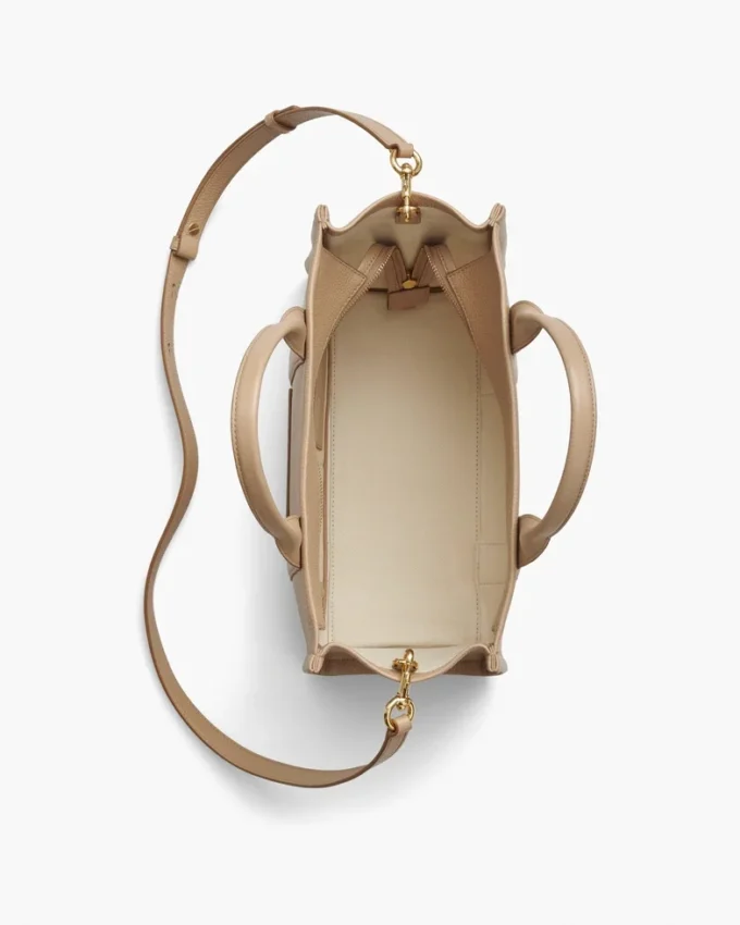 The medium Tote Bag in pelle