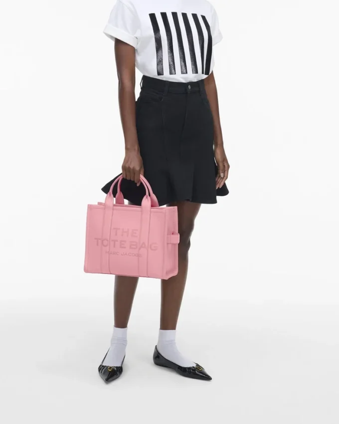 The medium Tote Bag in pelle