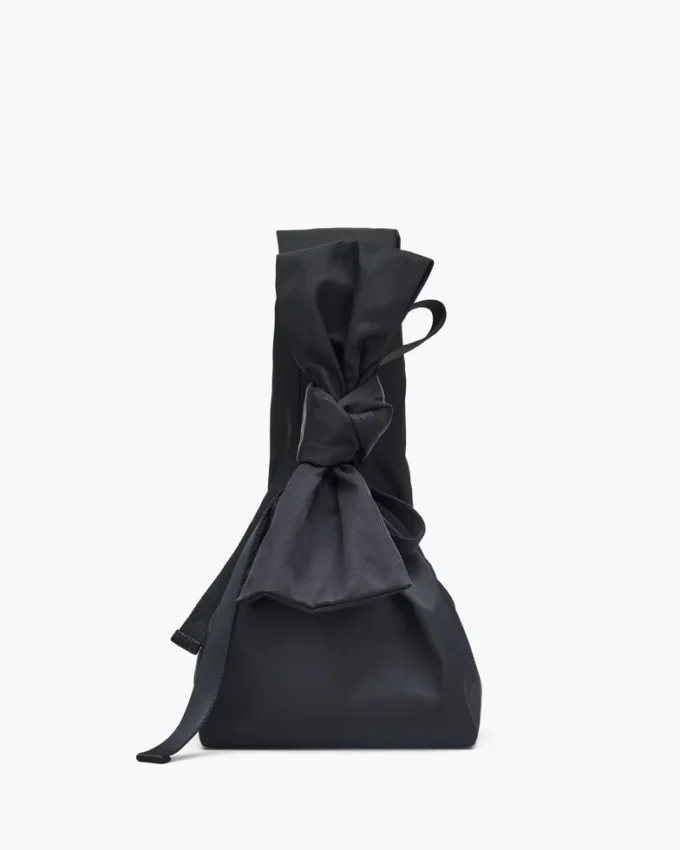 The Sack Bag in nylon con fiocco