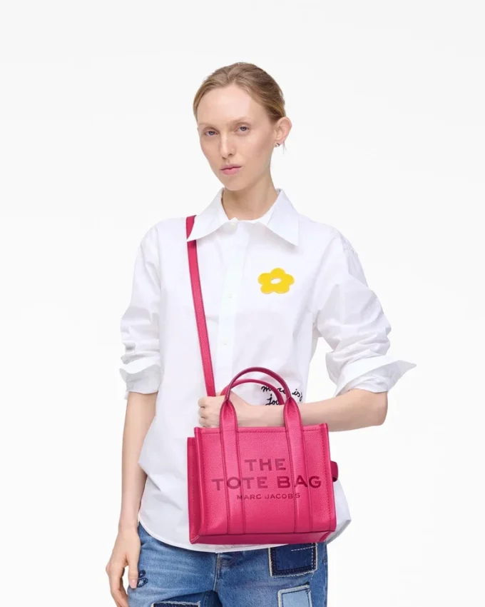 The small Tote Bag in leather The small Tote Bag in leather