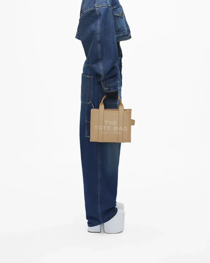 The small Tote Bag in leather The small Tote Bag in leather