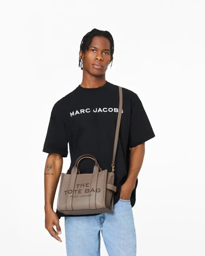 The small Tote Bag in leather The small Tote Bag in leather