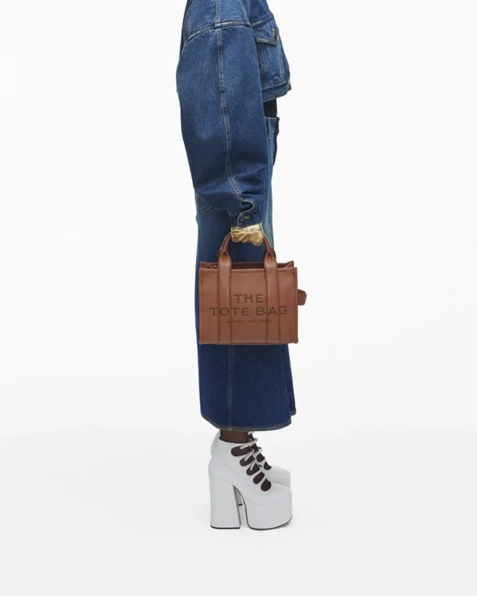 The small Tote Bag in leather The small Tote Bag in leather