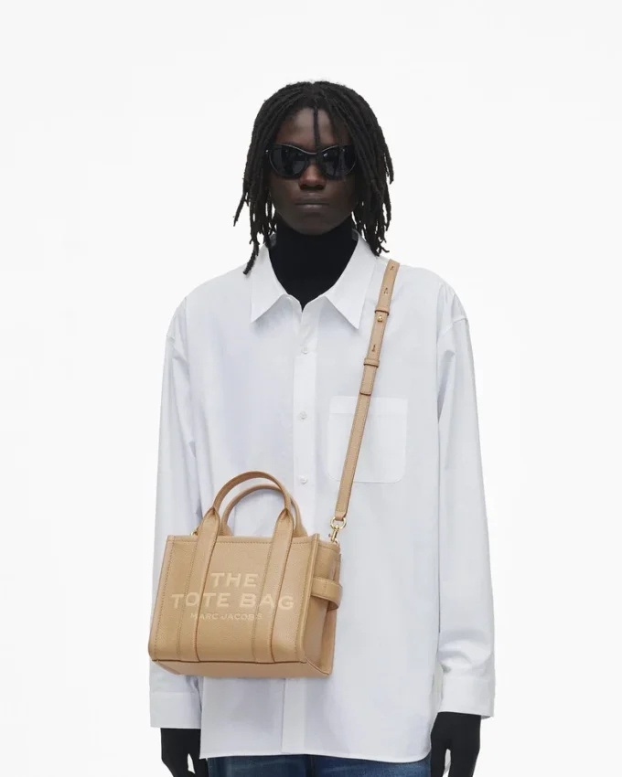The small Tote Bag in leather The small Tote Bag in leather