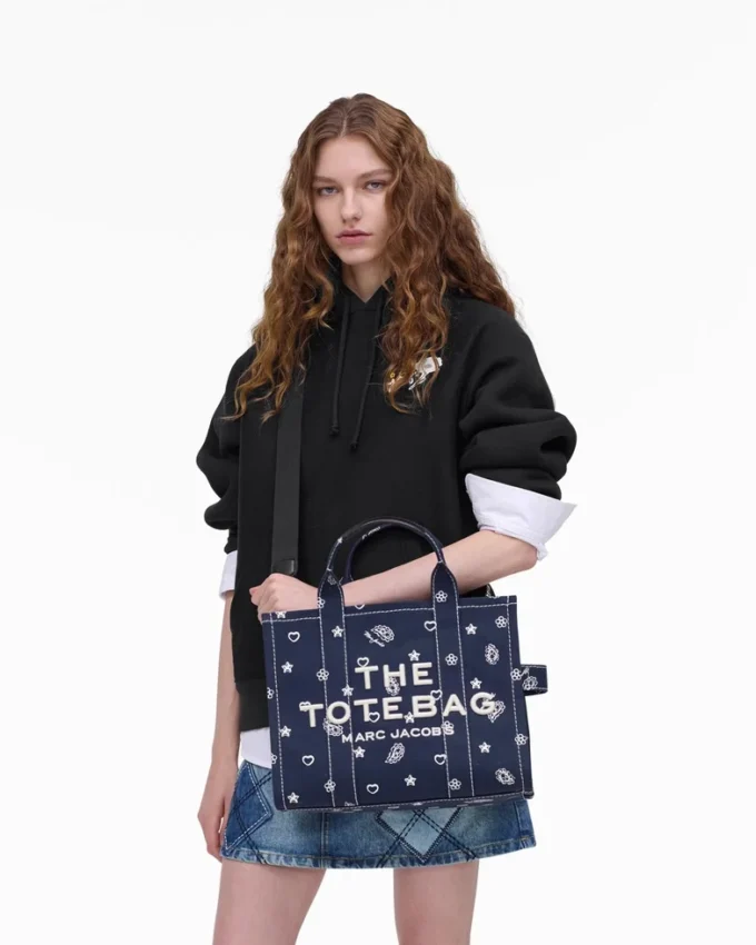 The Tote Bag media in tela Bandana The Tote Bag media in tela Bandana
