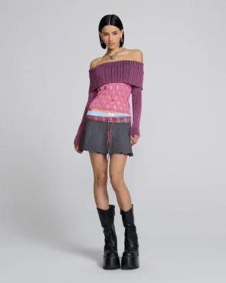 Top con spalle scoperte in maglia traforata Top con spalle scoperte in maglia traforata