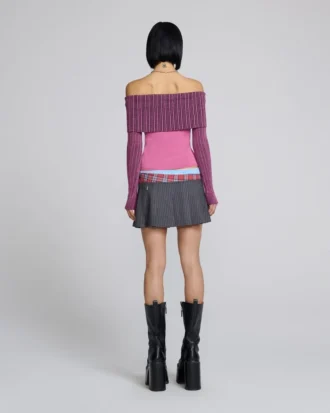 Top con spalle scoperte in maglia traforata Top con spalle scoperte in maglia traforata